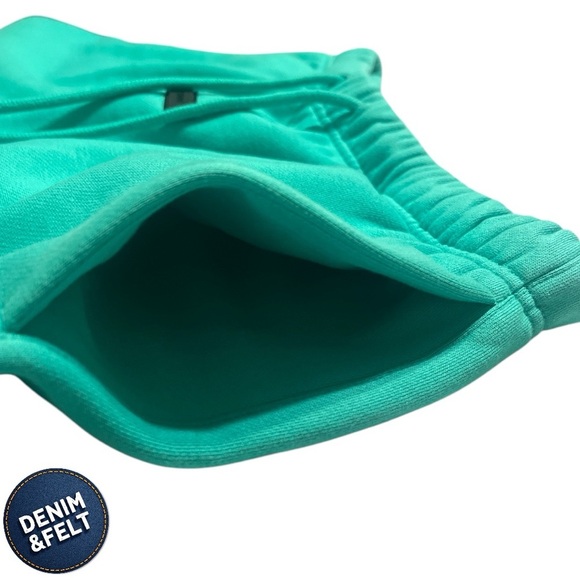 ESSENTIALS Fear of God Essentials Polar Fleece Shorts | Mint Leaf | NEW/NWOT🔥 - Picture 12 of 16